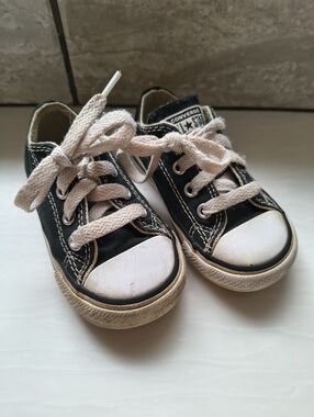 Converse Kids Black Canvas Low-Top Sneakers Size 5